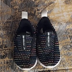Nike Kids Black Multicolor Slip-On Sneakers